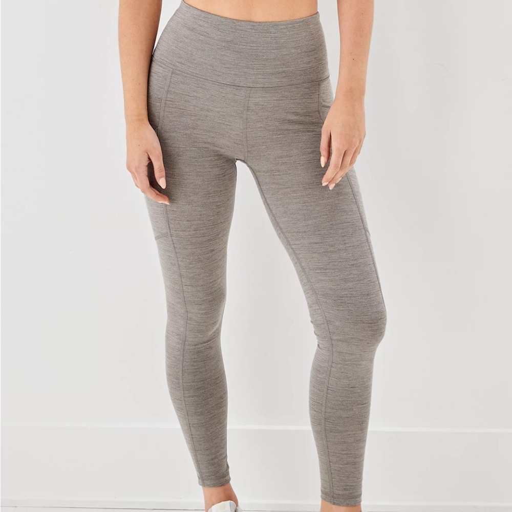 MOVING SALE 🎃  American Eagle The Everything Highest Waist Pocket Leggings